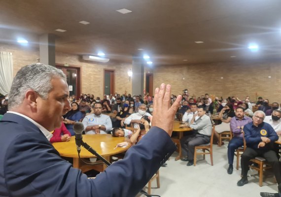 Evangélicos anunciam apoio a Alfredo Gaspar no segundo turno