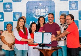 Na Expobacia Leiteira, Paulo Dantas lança programa e assina termo de fomento ao cooperativismo alagoano
