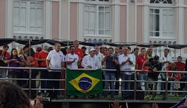 Veja fotos e vídeos da caminhada de Lula em Maceió