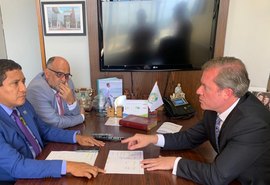 Júlio Cezar se reúne com Marx Beltrão e anuncia mais investimentos para Palmeira