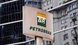 Ações da Petrobras têm queda de 13% na Bovespa