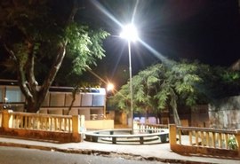 Após furto, energia de praça no Farol é restabelecida