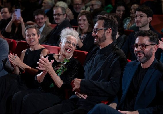 Urso de Prata ao filme 'O Último Azul' em Berlim premia momento do cinema brasileiro