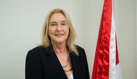 Kátia Born recua de candidatura e retorna à Seades em AL