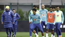 Com equipe completa, Ancelotti comanda atividade em Londres