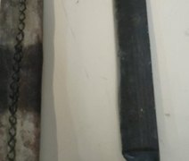 Homem é preso suspeito de agredir companheira com facão em Piranhas