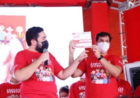 3 mil deodorenses ganharam cartões do programa de complementação de renda
