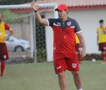 Ex-técnico do CRB assume cargo na Seleção Brasileira; saiba qual