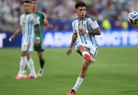Flamengo entra na disputa por Thiago Almada e acena com proposta superior