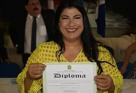 Esposa de Gilberto Gonçalves é empossada em Rio Largo após prefeito ser afastado