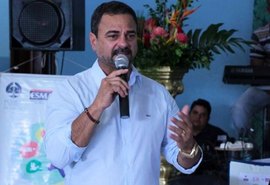 Justiça solicita que delegado explique liberação de ex-prefeito após prisão em flagrante