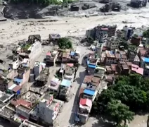 Enchentes no Nepal deixam ao menos 55 mortos e 384 desaparecidos