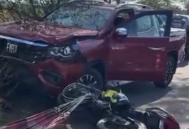 Acidente entre carro e moto deixa um morto e outro ferido em Delmiro Gouveia