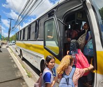 Superlotação e ineficiência: transporte escolar em Maceió prejudica alunos