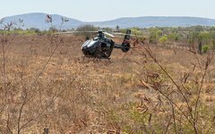 Helicóptero utilizado no resgate de víimas.