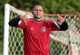 Walter pede para deixar o Santa Cruz menos de três meses após chegar ao clube