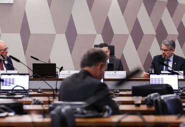 CPI do Crime Organizado convoca Ibaneis Rocha, Cláudio Castro e Campos Neto