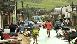 Cai o número de desabrigados ou desalojados em Alagoas