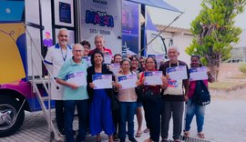 Pessoas idosas transformam vidas com o Tech Massa