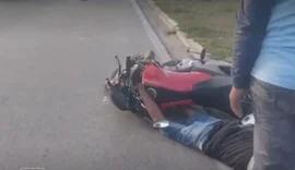 Acidente deixa homem e mulher feridos no Tabuleiro do Martins, em Maceió