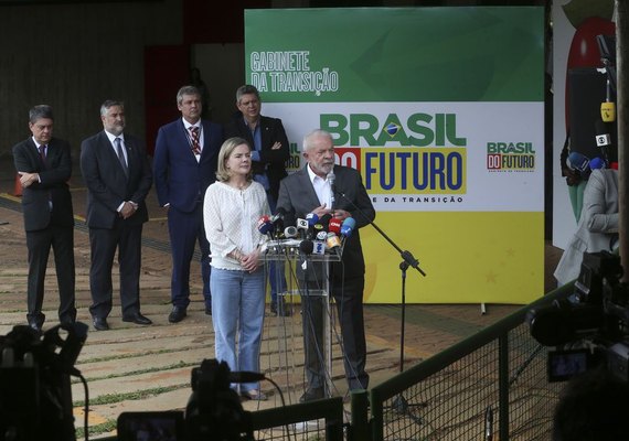 Equipe econômica terá autonomia, mas eu que fui eleito, diz Lula