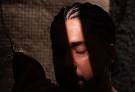 'Entre Sombras' convida público a refletir sobre negritude e protagonismo em Maceió