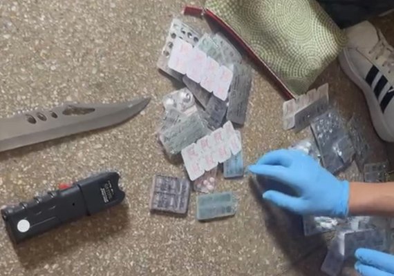 Polícia Civil apreende medicamentos controlados em residência ligada a clínica investigada