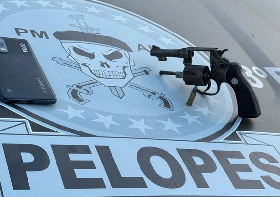 PM apreende 13 armas de fogo e mais de 31kg de drogas durante a última semana no ano