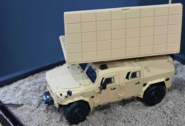 Sistema chinês de micro-ondas reforça defesa contra enxames de drones