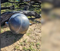 Esferas metálicas misteriosas são encontradas em praia da Austrália
