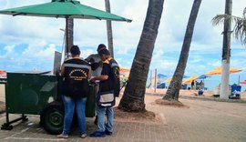 Ambulantes da orla de Maceió são advertidos por irregularidades