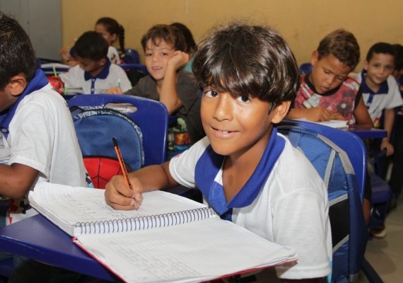 Programa treina professores para avaliação de 40 mil estudantes na fluência em leitura