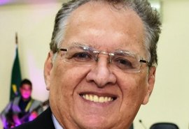 Figuras públicas de AL lamentam falecimento de Isnaldo Bulhões