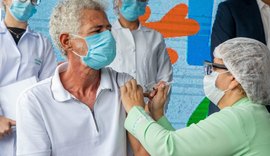 Sesau anuncia 4ª dose da vacina para idosos com 80 anos ou mais