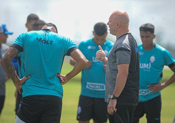 Após folga generosa, elenco do CSA se reapresenta no novo CT nesta terça-feira (26)