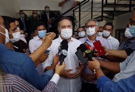 Renan afirma, 'não vamos nos precipitar', sobre o fim do uso das máscaras