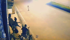 VÍDEO: Homem confessa ter atropelado criança enquanto empinava moto, no interior de AL