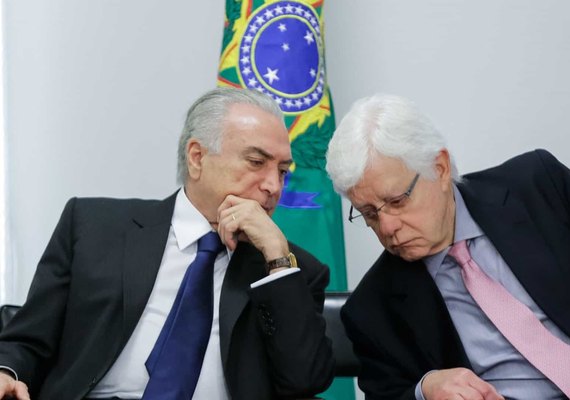 Lava Jato exibe conversa entre Temer e Moreira horas antes da prisão