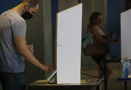 Prefeitos eleitos tomam posse em 5.472 municípios