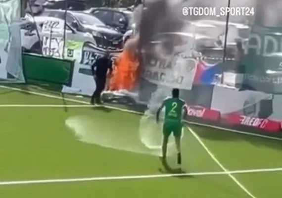 Lateral interrompe jogo na Suíça para conter foco de incêndio ao lado do campo