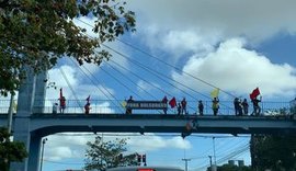 Manifestantes vão às ruas de Maceió e pedem saída de Bolsonaro
