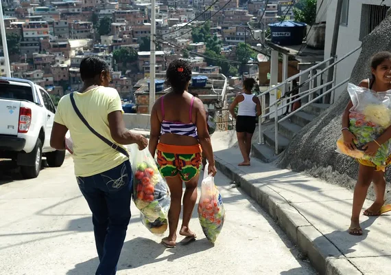 Brasil completa 1 ano fora do Mapa da Fome, mas desafios persistem