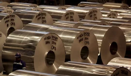 Produção industrial no Brasil recua 0,2% em julho; entenda o motivo