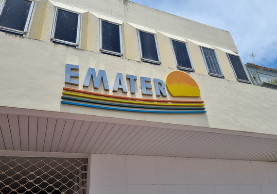 Emater emite declaração de posse a agricultores interessados no Crédito Rural
