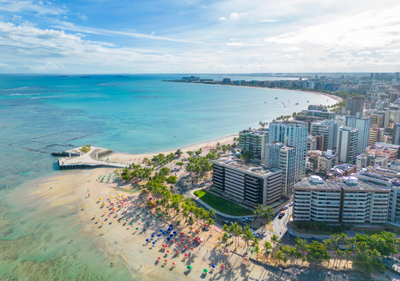 Maceió ocupa o 3º lugar no ranking de destinos mais vendidos do Brasil e 1º do Nordeste em 2023