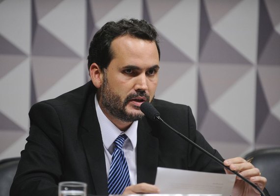 Governo avalia aumentar teto do MEI para R$ 140 mil, diz ministro