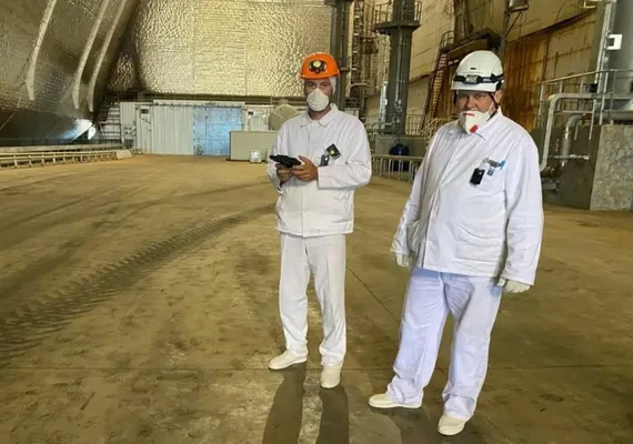 Chernobyl: cientista enfrenta radiação em labirinto sob reator