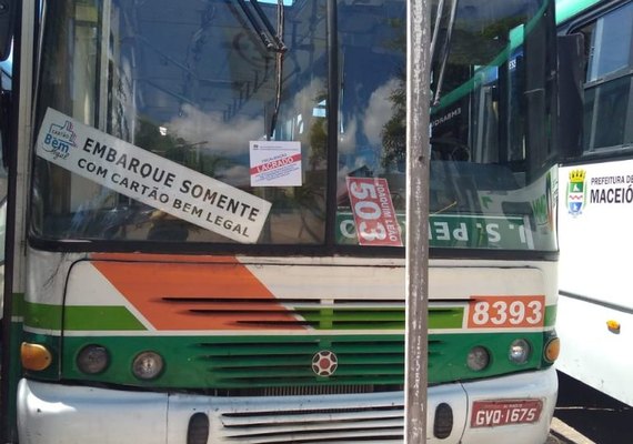 Ônibus são lacrados após fiscalização em terminais