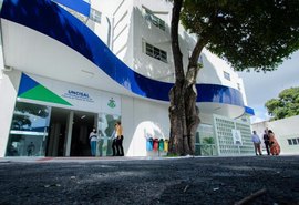 Julgamento sobre bônus da Uncisal é remarcado e mantém futuro de alunos indefinido