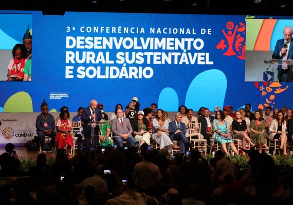 Presidente Lula entrega título para quilombolas de Tabacaria